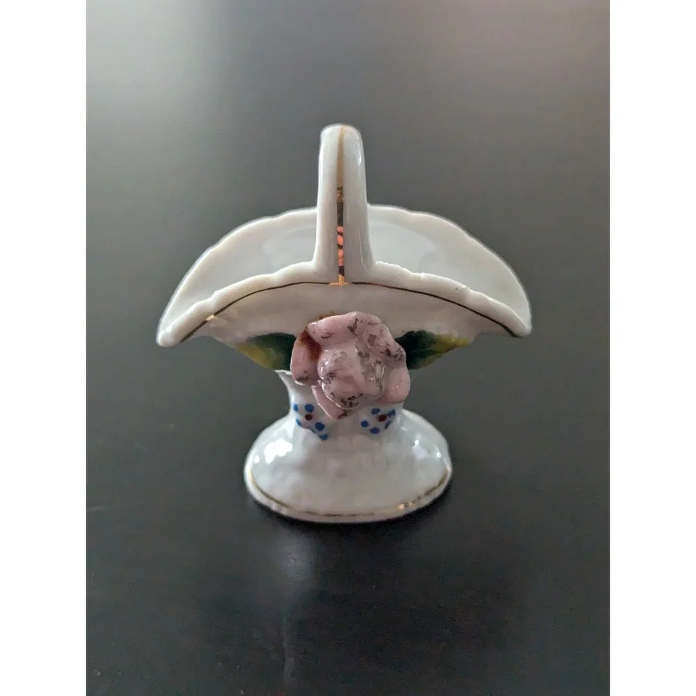 Mini Porcelain Rose Basket 2.5